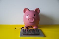 Handhaben Sie Ihre Einsparungen auf den richtigen Weg stockbild Handhaben Sie Ihre Einsparungen auf den richtigen Weg stockbild