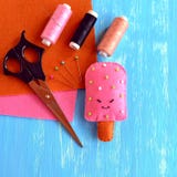 Handmade мороженое войлока Картина мороженого войлока, аксессуар кухни игры Милая игрушка потехи Легкая идея ремесла для детей Стоковое Изображение Handmade мороженое войлока Картина мороженого войлока, аксессуар кухни игры Милая игрушка потехи Легкая идея ремесла для детей Стоковое Изображение