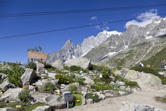 Hausse du fond près de Mont Blanc, Alpes occidentaux européens image stock Hausse du fond près de Mont Blanc, Alpes occidentaux européens image stock