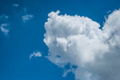 Haut nuage image stock Haut nuage image stock