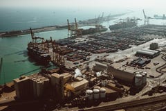 haven in de hoogste mening van Barcelona stock afbeeldingen haven in de hoogste mening van Barcelona stock afbeeldingen