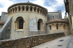 Heilig-Guilhem-Le-Wüste (Frankreich) lizenzfreie stockbilder Heilig-Guilhem-Le-Wüste (Frankreich) lizenzfreie stockbilder