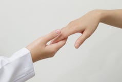 Helpend Handen, hand in hand verhouding stock afbeeldingen Helpend Handen, hand in hand verhouding stock afbeeldingen