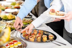 Het buffet van snacks op bedrijfvergadering royalty-vrije stock fotografie Het buffet van snacks op bedrijfvergadering royalty-vrije stock fotografie