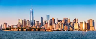 Het de horizonpanorama van de binnenstad van New York royalty-vrije stock foto's Het de horizonpanorama van de binnenstad van New York royalty-vrije stock foto's