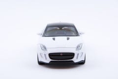 Het geïsoleerde Witte model van de luxeauto op een witte achtergrond stock foto's Het geïsoleerde Witte model van de luxeauto op een witte achtergrond stock foto's