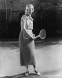 Het glimlachen vrouwen speeltennis (Alle afgeschilderde personen leven niet langer en geen landgoed bestaat Leveranciersgaranties royalty-vrije stock afbeeldingen Het glimlachen vrouwen speeltennis (Alle afgeschilderde personen leven niet langer en geen landgoed bestaat Leveranciersgaranties royalty-vrije stock afbeeldingen