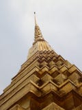 Het goud laiden tempel in het hart stock afbeelding Het goud laiden tempel in het hart stock afbeelding