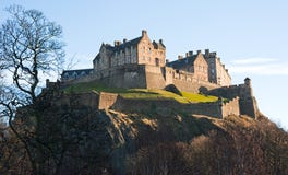 Het Kasteel van Edinburgh in de Winter in middaglicht. royalty-vrije stock afbeeldingen Het Kasteel van Edinburgh in de Winter in middaglicht. royalty-vrije stock afbeeldingen
