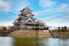 Het Kasteel van Matsumoto in de Stad van Matsumoto, Nagano, Japan stock fotografie Het Kasteel van Matsumoto in de Stad van Matsumoto, Nagano, Japan stock fotografie