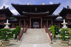Het Klooster van de chi lin, van de de dynastiestijl van het Zweempje de Chinese tempel stock afbeelding Het Klooster van de chi lin, van de de dynastiestijl van het Zweempje de Chinese tempel stock afbeelding