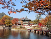 Het Koreaanse traditionele Paleis van architectuurgyeongbokgung royalty-vrije stock fotografie Het Koreaanse traditionele Paleis van architectuurgyeongbokgung royalty-vrije stock fotografie