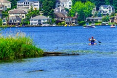 Het Meer Washington Juanita Bay Park Kirkland Washington van Paddlerhuizen royalty-vrije stock fotografie Het Meer Washington Juanita Bay Park Kirkland Washington van Paddlerhuizen royalty-vrije stock fotografie