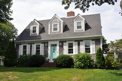 Het mooie huis van New England royalty-vrije stock afbeelding Het mooie huis van New England royalty-vrije stock afbeelding