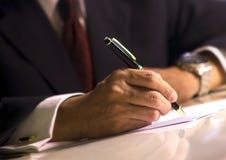 Het ondertekenen van document