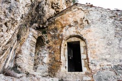 Het oude Filosofou-klooster ruïneert dichtbij Dimitsana en Stemnitsa stock fotografie Het oude Filosofou-klooster ruïneert dichtbij Dimitsana en Stemnitsa stock fotografie
