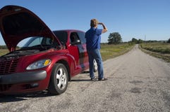 Het rijpe Hogere Probleem van de Auto van de Vrouw, de Analyse van de Weg royalty-vrije stock afbeelding Het rijpe Hogere Probleem van de Auto van de Vrouw, de Analyse van de Weg royalty-vrije stock afbeelding