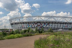Het Stadion van Londen, het Stadion van het Westenham united in Koningin Elizabeth Olympic Park, royalty-vrije stock foto's Het Stadion van Londen, het Stadion van het Westenham united in Koningin Elizabeth Olympic Park, royalty-vrije stock foto's