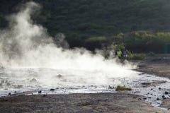 Het stomen van water bij Meer Bogoria, Kenia Stock Foto's Het stomen van water bij Meer Bogoria, Kenia Stock Foto's