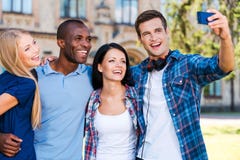 Het vangen van een ogenblik van het studentenleven Royalty-vrije Stock Foto's Het vangen van een ogenblik van het studentenleven Royalty-vrije Stock Foto's