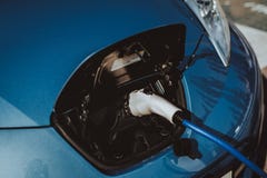 Het Weergeven van de Teslaauto Het automobiele Concept van de Lastentank stock afbeeldingen Het Weergeven van de Teslaauto Het automobiele Concept van de Lastentank stock afbeeldingen