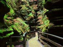 Hexen-Bergschlucht in Wisconsin-engen Tälern lizenzfreies stockbild Hexen-Bergschlucht in Wisconsin-engen Tälern lizenzfreies stockbild