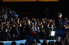 Hillary Clinton et Tim Kaine Campaigning photo stock Hillary Clinton et Tim Kaine Campaigning photo stock