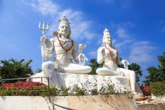 Hindu God And Goddess Lord Shiva And Parvathi Statues On Kailasagiri Hill Stock Photography