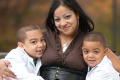 hispanic family mother single sons mom child parents foster kids children families spaanse moeder zonen met parent latino smiling program
