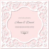 Hochzeitseinladungs-Kartenschablone mit Laser-Ausschnittrahmen Pastellrosa- und Weißfarben Lizenzfreies Stockbild Hochzeitseinladungs-Kartenschablone mit Laser-Ausschnittrahmen Pastellrosa- und Weißfarben Lizenzfreies Stockbild