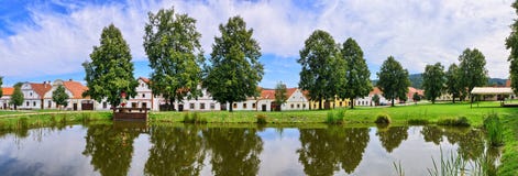 Holasovice dans la République Tchèque - village sur la liste d'héritage de l'UNESCO images libres de droits Holasovice dans la République Tchèque - village sur la liste d'héritage de l'UNESCO images libres de droits