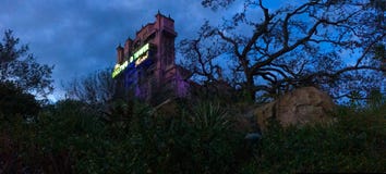 Hollywood tornhotell på studior för Disney ` s Hollywood royaltyfri foto Hollywood tornhotell på studior för Disney ` s Hollywood royaltyfri foto