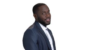 Hombre de negocios negro que liga y que sugiere para venir con él almacen de metraje de vídeo Hombre de negocios negro que liga y que sugiere para venir con él almacen de metraje de vídeo