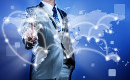 Homem de negócios que faz a decisão na estratégia empresarial, globalização imagens de stock Homem de negócios que faz a decisão na estratégia empresarial, globalização imagens de stock