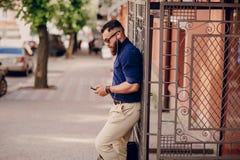 Homme barbu photographie stock libre de droits Homme barbu photographie stock libre de droits