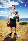 Homme à la plage tropicale Homme à la plage tropicale