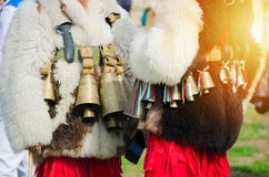 Hommes bulgares costumés Kuker photographie stock Hommes bulgares costumés Kuker photographie stock