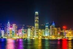 Hong Kong-het landschap bij nacht bestaat uit een gebouw met kleurrijke lichten wordt verfraaid dat stock fotografie Hong Kong-het landschap bij nacht bestaat uit een gebouw met kleurrijke lichten wordt verfraaid dat stock fotografie