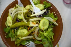 Hoogste Mening van Verse salade royalty-vrije stock afbeeldingen Hoogste Mening van Verse salade royalty-vrije stock afbeeldingen
