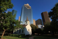 Horizon de Houston de Sam Houston Park images libres de droits Horizon de Houston de Sam Houston Park images libres de droits
