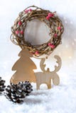 Houten uitstekende rustieke Kerstmisdecoratie Binnenlands ecodecor stock afbeelding Houten uitstekende rustieke Kerstmisdecoratie Binnenlands ecodecor stock afbeelding