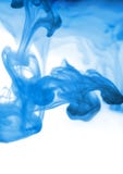 Humo azul manchado de tinta Humo azul manchado de tinta
