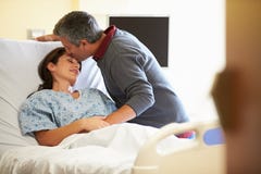 Husband Visiting Wife In Hospital royalty free stock photos Husband Visiting Wife In Hospital royalty free stock photos