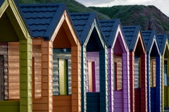Huttes de plage de Saltburn sur la promenade Côte Est du nord de l'Angleterre images libres de droits Huttes de plage de Saltburn sur la promenade Côte Est du nord de l'Angleterre images libres de droits