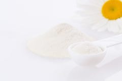 Hydrolyzed порошок протеина коллагена - Космос для текста стоковое изображение rf Hydrolyzed порошок протеина коллагена - Космос для текста стоковое изображение rf