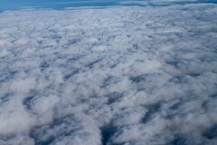 Härlig cloudscape som är hög upp i himlen royaltyfri foto Härlig cloudscape som är hög upp i himlen royaltyfri foto