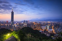 Härlig nattsikt av taipei horisont på natten, Taipei, Taiwan Arkivfoton Härlig nattsikt av taipei horisont på natten, Taipei, Taiwan Arkivfoton