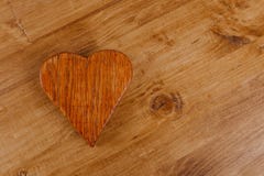 Hölzernes Herz, Valentinsgrußtag stockfotografie Hölzernes Herz, Valentinsgrußtag stockfotografie