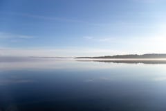 I blå himmel för morgon royaltyfria foton I blå himmel för morgon royaltyfria foton