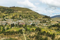 Ideia dos campos na maneira a Huanuco, Peru imagem de stock Ideia dos campos na maneira a Huanuco, Peru imagem de stock